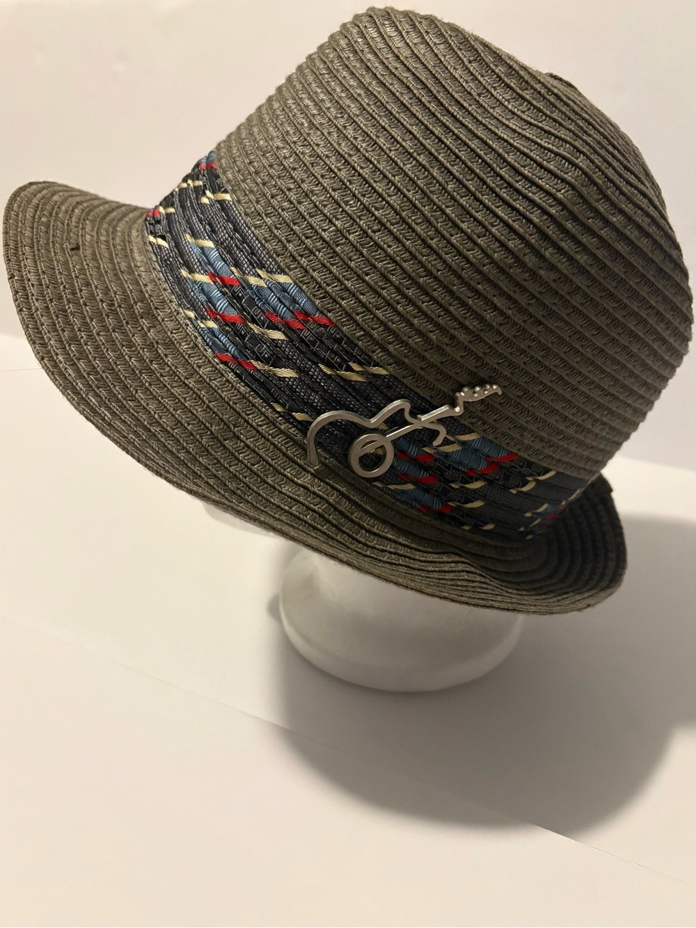 Carlos Santana Men’s Fedora grey Hat with metal guitar pin, Sz Small/Medium.